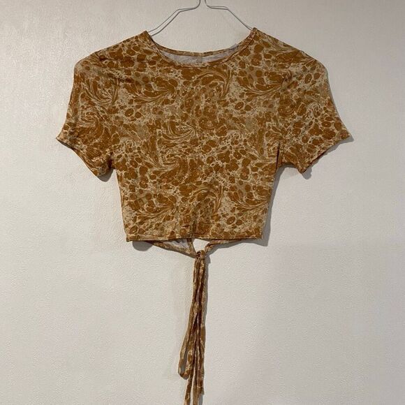 PacSun Tops - PACSUN Pac Cares Tie Front Crop Top NWT Size Small | Sand Marble Print Short Sle